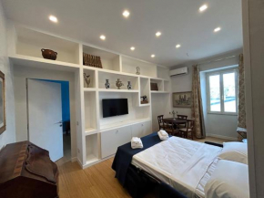 Manzoni Blue House by GHOR